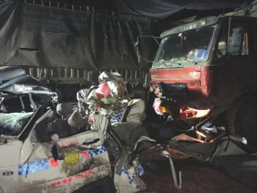 四川资中县12车相撞致4人死亡8人受伤