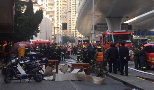 上海汶水东路一饭店发生火灾致3人死亡