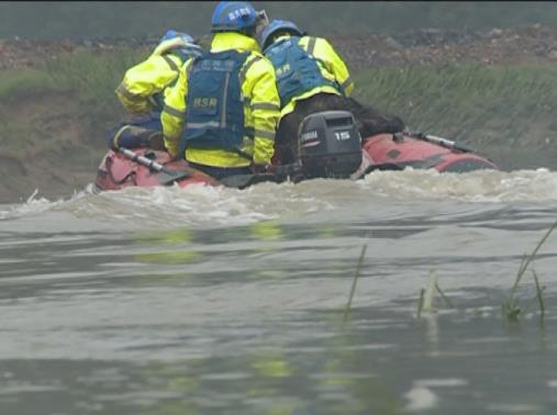 江西修水3名干部救灾途中落水失踪 正全力搜救