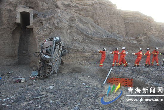 青藏线109国道发生一起交通事故 造成2人死亡