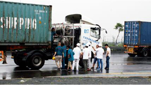 集卡车载气瓶LNG泄漏事故应急演练