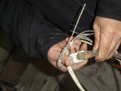 小企业常见触电事故及防范措施