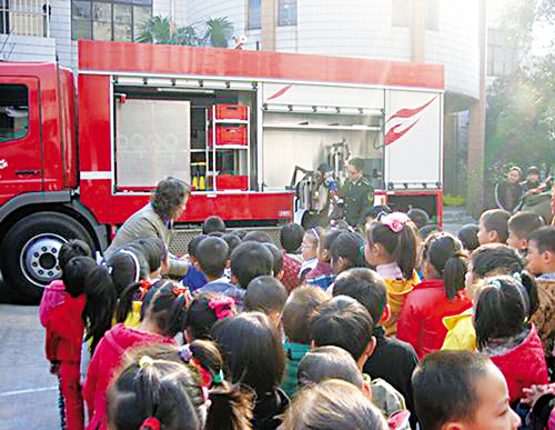 江苏常州钟楼区开展幼儿消防安全教育活动